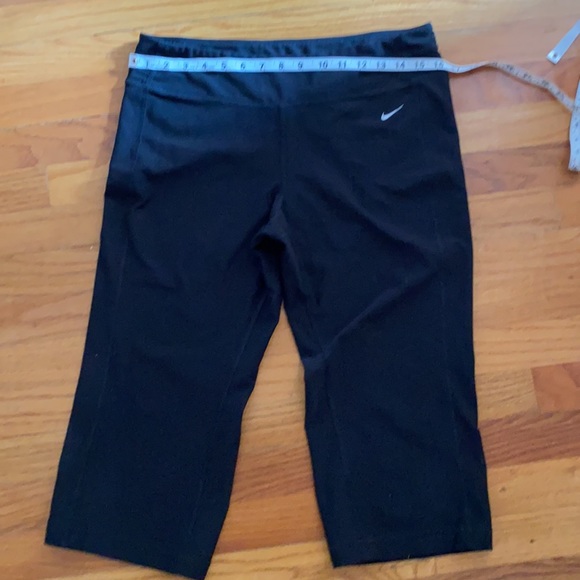 Nike Wide legged crop leggings - Picture 3 of 4